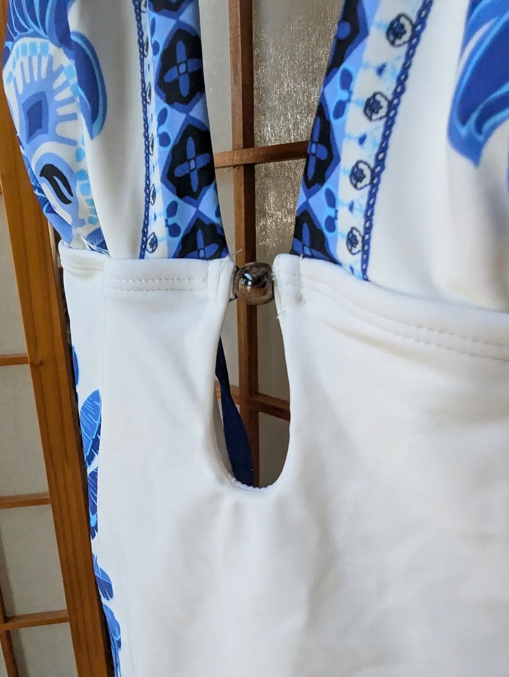 NWT New Swimsuit by Cupshe - Women's XL Tall - Floral Halterneck Low-Cut Back - Picture 4 of 10